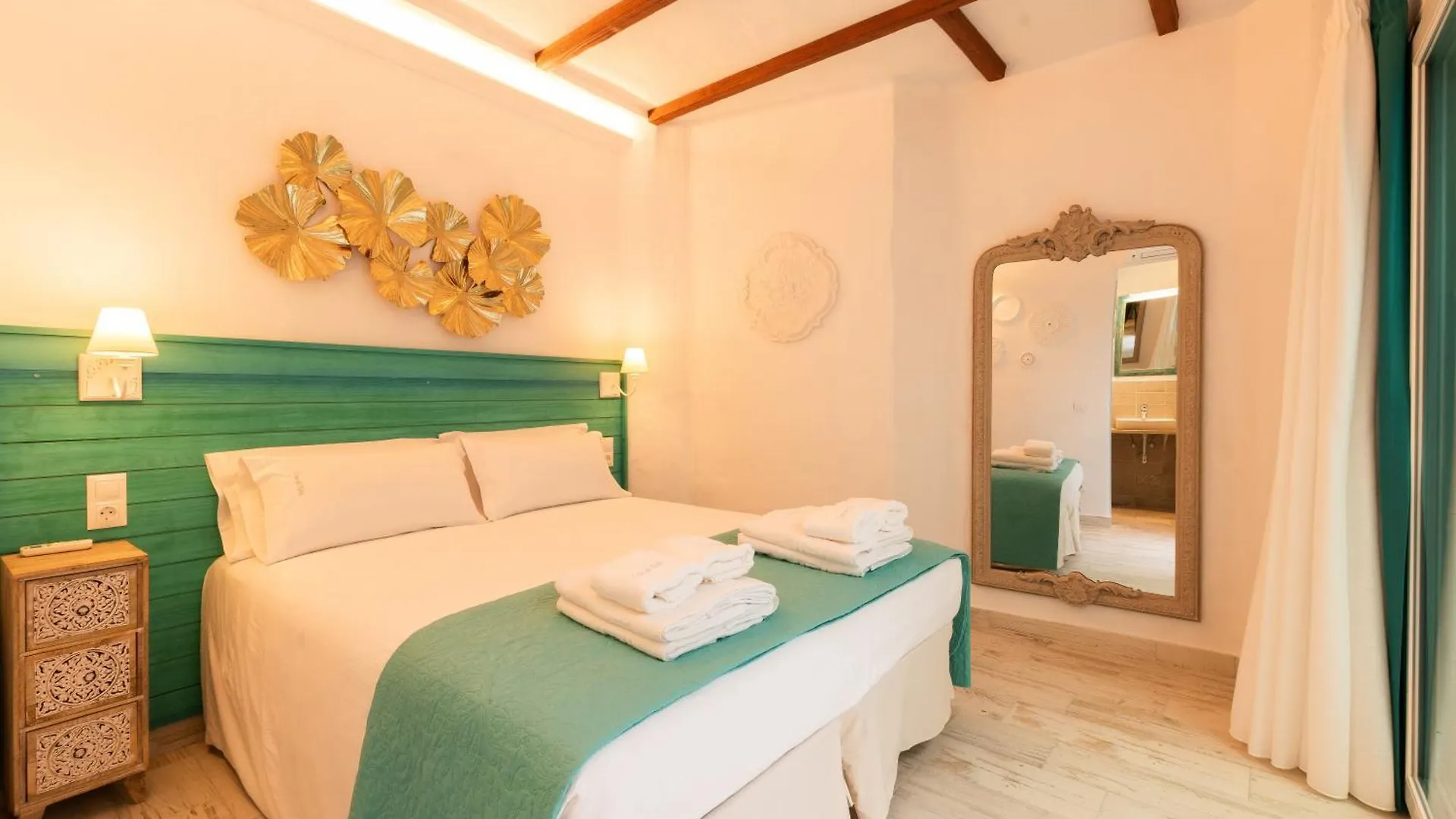 Casa Esmeralda - Luxury Boutique Apartments Old Town Estepona 0*,  Spanien