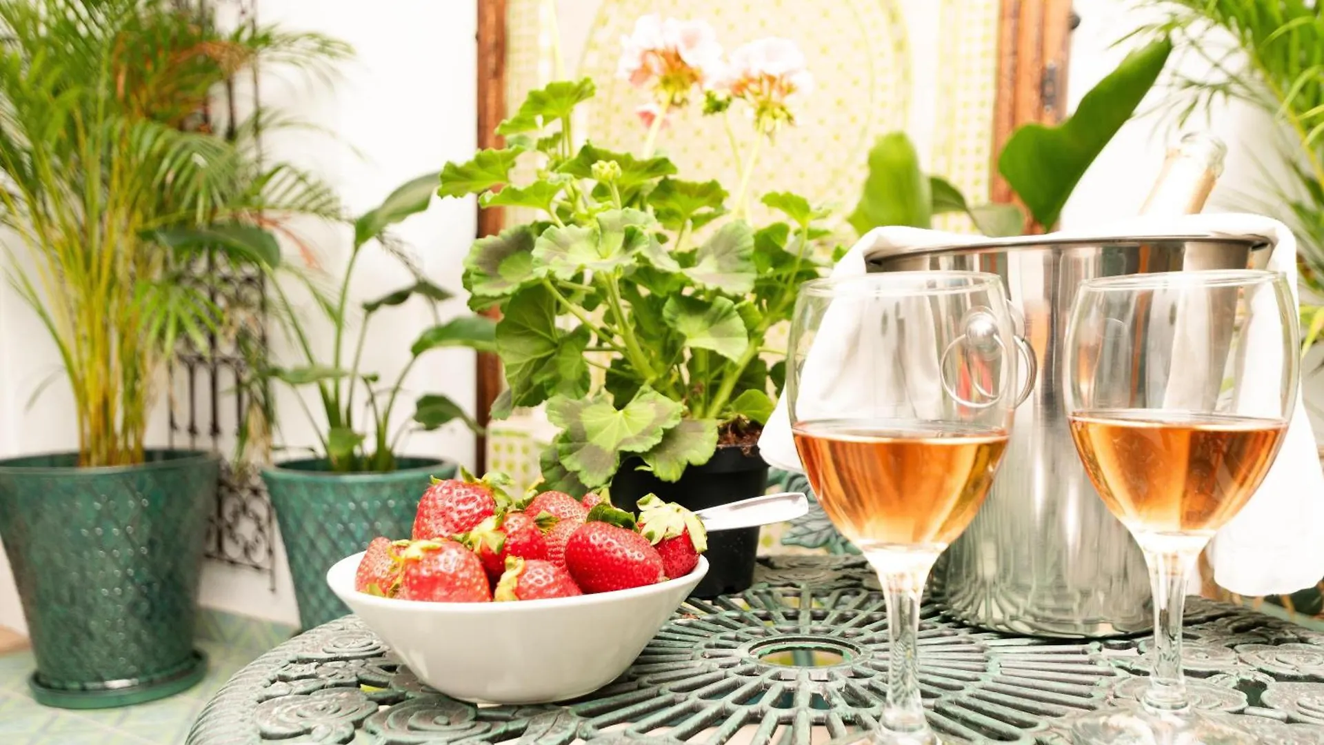 Casa Esmeralda - Luxury Boutique Apartments Old Town Estepona