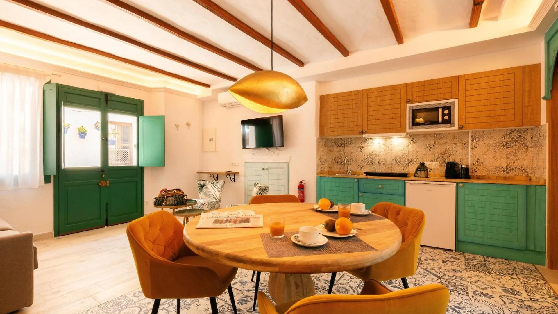 Casa Esmeralda - Luxury Boutique Apartments Old Town Estepona Spanien