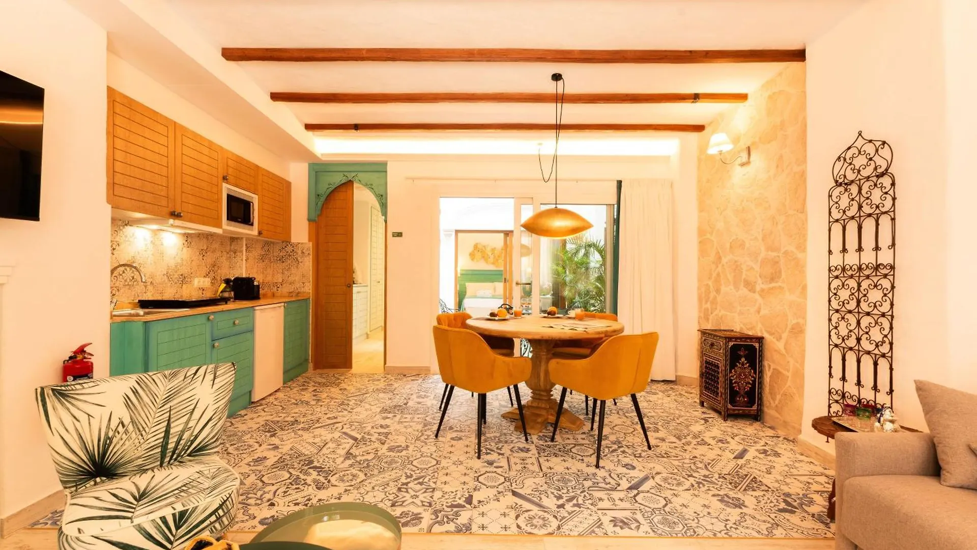 Casa Esmeralda - Luxury Boutique Apartments Old Town Estepona