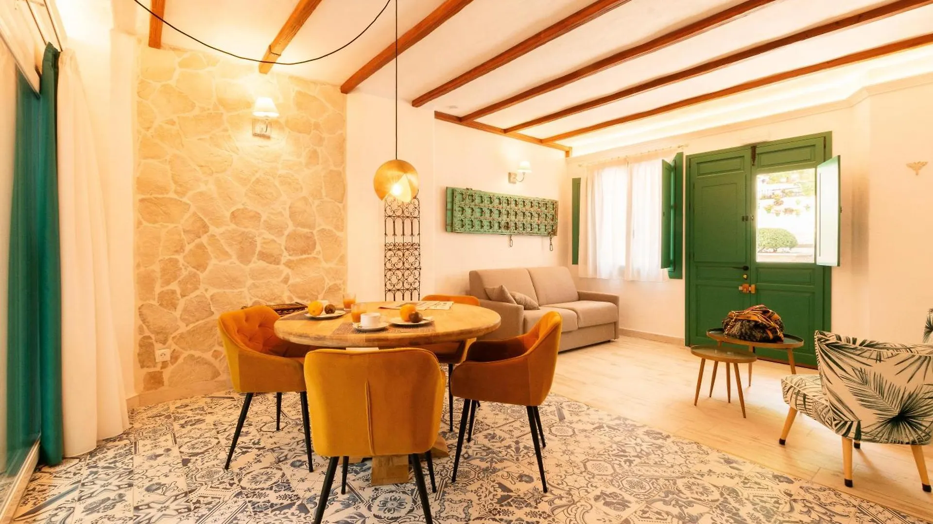 Casa Esmeralda - Luxury Boutique Apartments Old Town Estepona