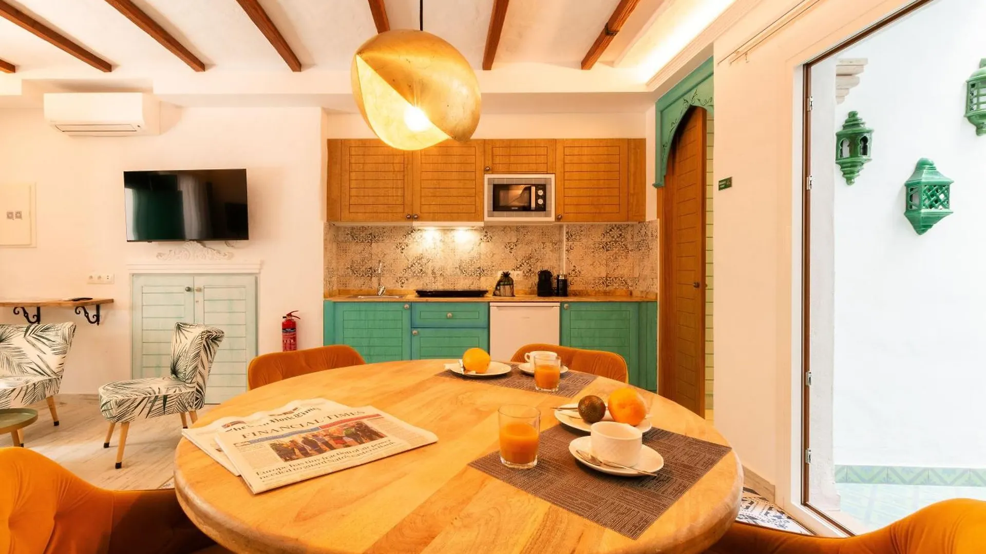 Casa Esmeralda - Luxury Boutique Apartments Old Town Estepona Spanien