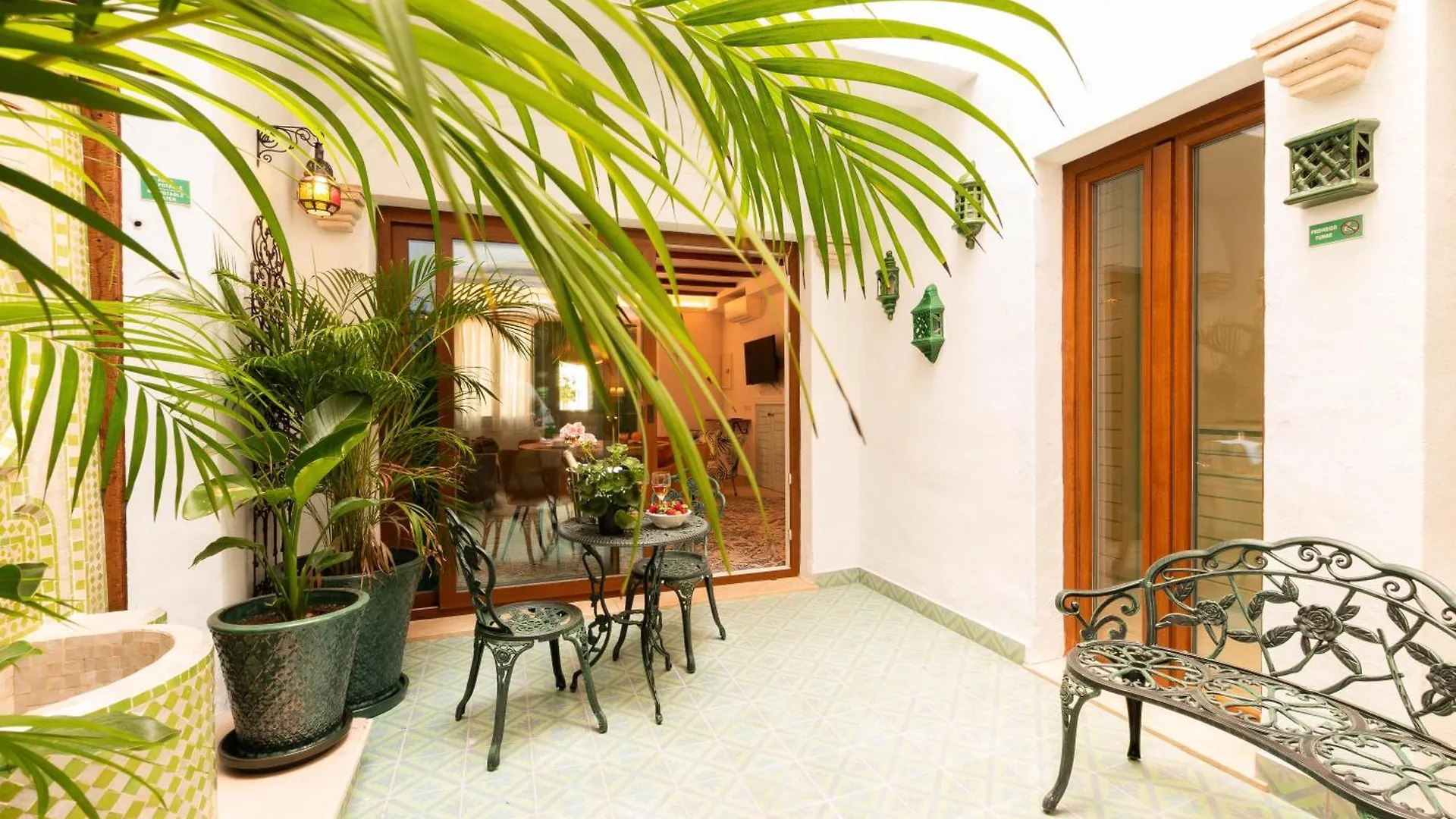 Casa Esmeralda - Luxury Boutique Apartments Old Town Estepona